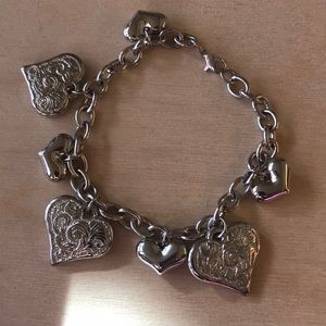 Heart lovers bracelet silvertone